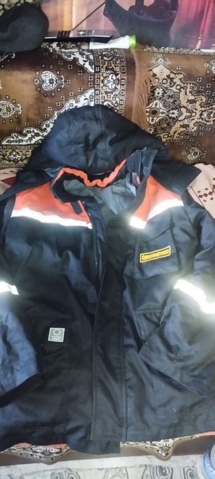 Продам зимний  суперутеплённый комбинезон