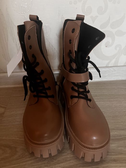 Новые Недорого Ботинки осенние