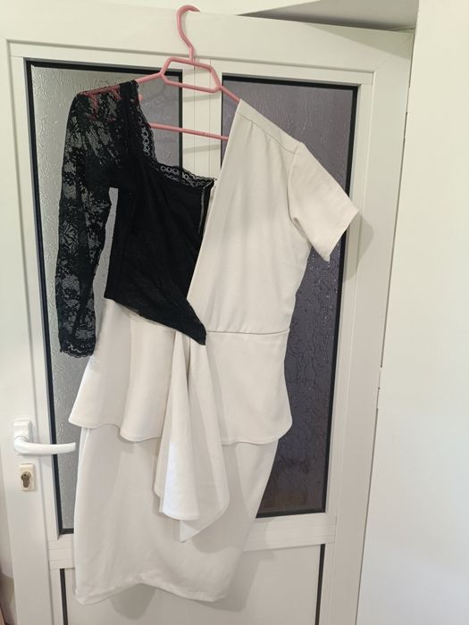 Рокли с къс ръкав