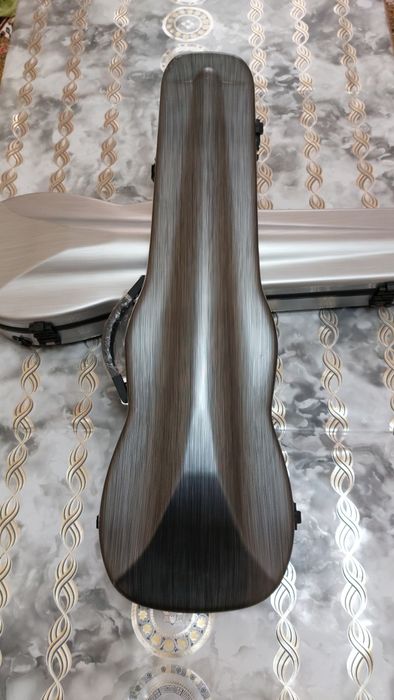 4/4 skripka keyslari