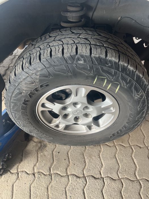 Шины с диской  паджеро