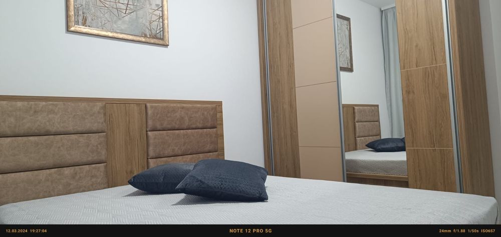 Proprietar închiriez Studio Viva Residence