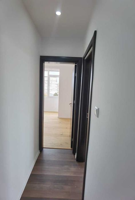 Продава се Тристаен апартамент в Разград, Център - 77 кв.м за 1364 €/кв.м - Снимка #8