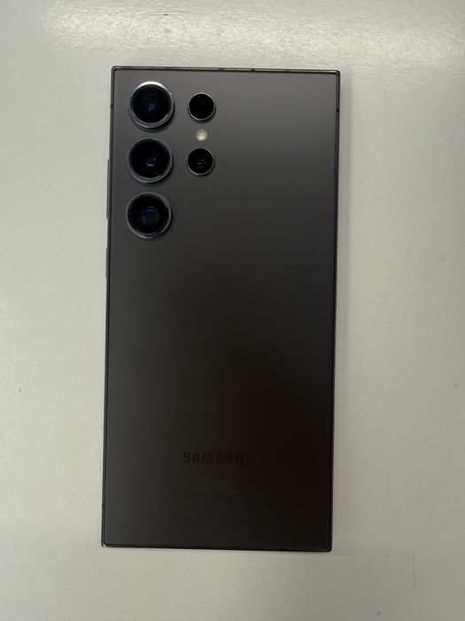 Samsung Galaxy S24 Ultra 512GB – Impecabil, fără zgârieturi