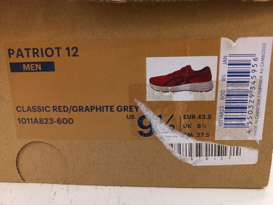 Кроссовки ASICS. Новые. Оригинал.