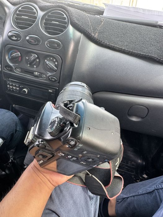 Фотоапарат canon