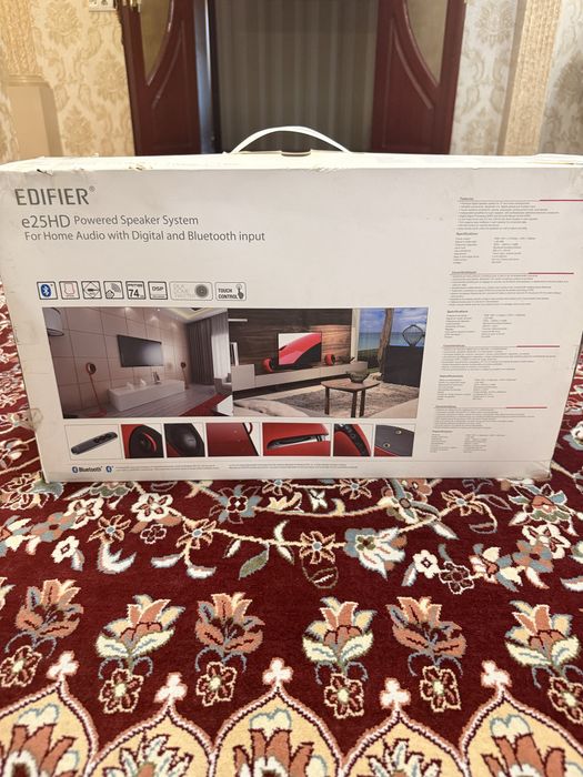 Edifier e25HD White color