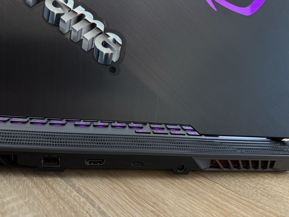Laptop ASUS Rog Strix Scar III