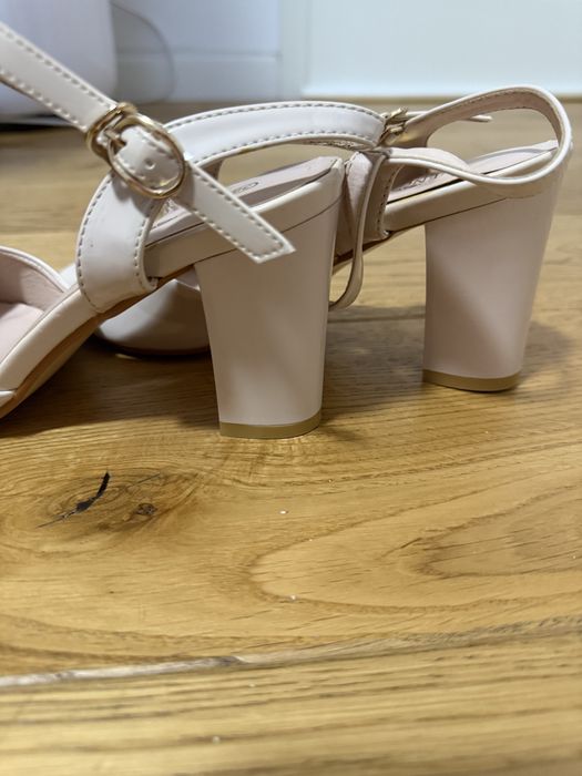 Sandale bej, piele ecologica lucioasa, 38