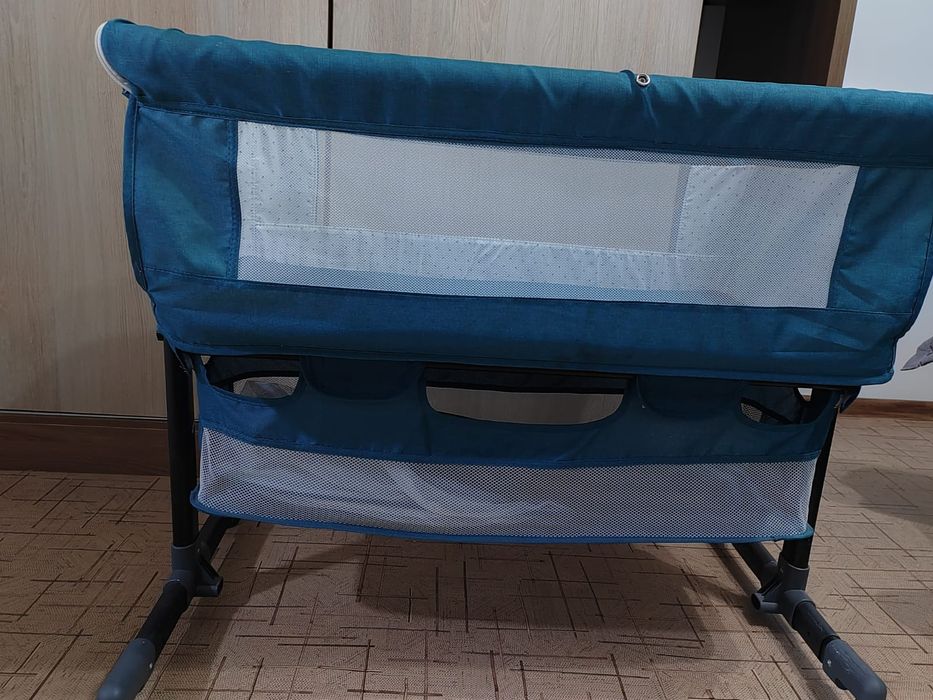 Продам детскуя кровать качалку