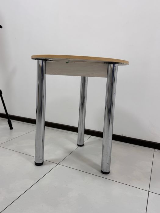 Стол письменный