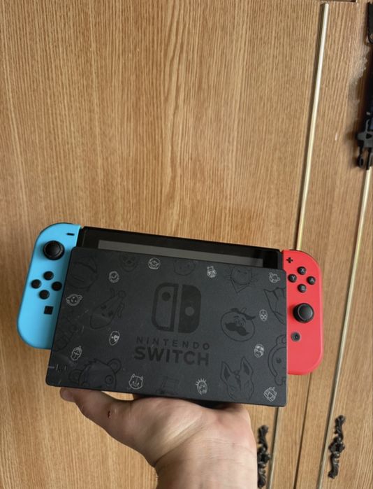 Nintendo Switch V2 cu accesorii