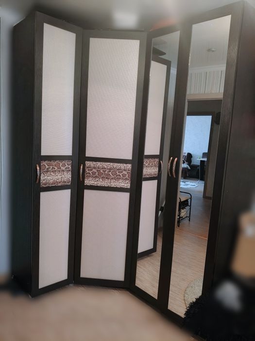 Продам спальный гарнитур