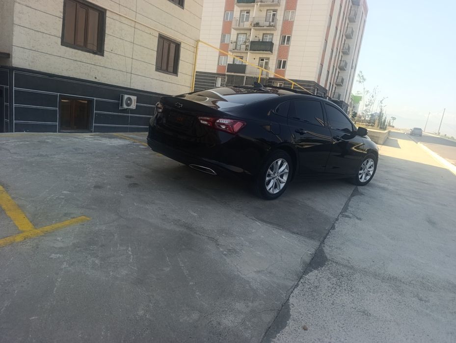 Chevrolet Malibu 2