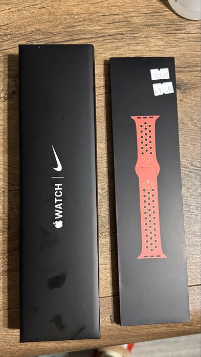 Apple Watch Nike 7, GPS, Midnight aluminium 41mm Limited edition