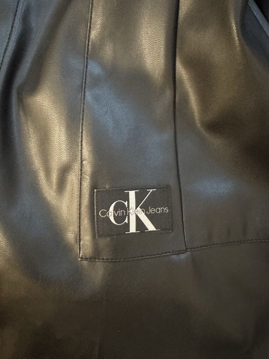 Кожаное платье Calvin Klein
