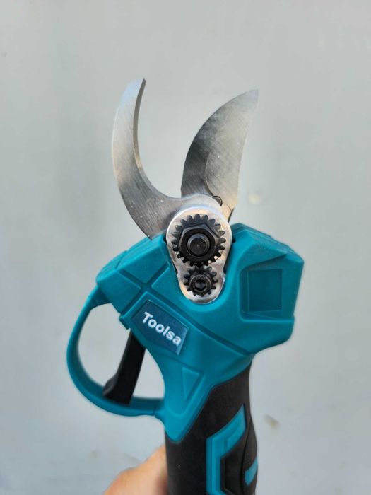 Акумулаторна лозарска ножица Toolsa