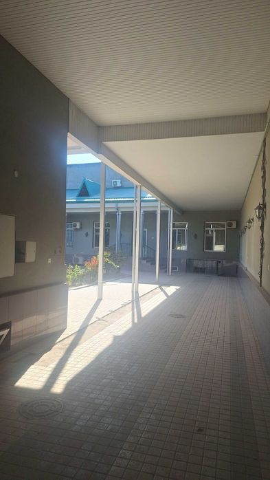 Ер нархида  участка сотилади 8 сотих.  Доруссалом масжиддан 100 метр.