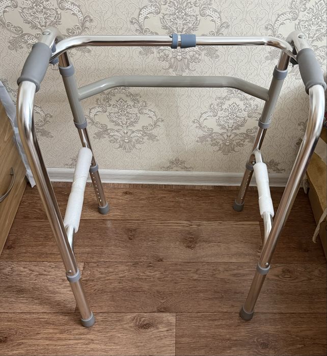 Продам панперс ходунки трость