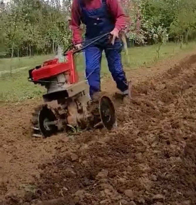 Мото фреза  Honda  четиритактова