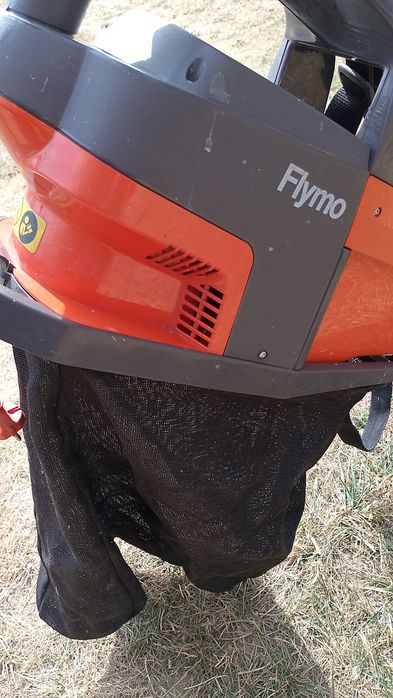 Vând aspirator de frunze Garden Vac