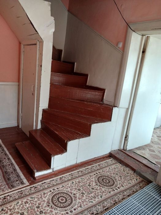 Hovli katej sotiladi sentrdan