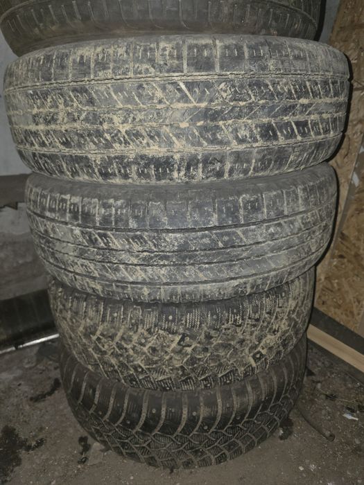 Продам шины есть зима 3 шт и лето