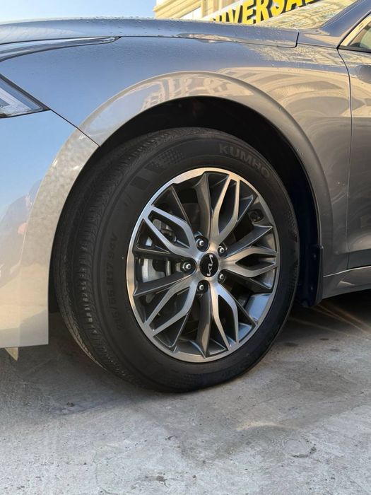 Kia K5 ideal holatda