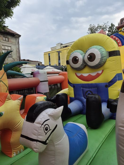 Надуваем Замък .