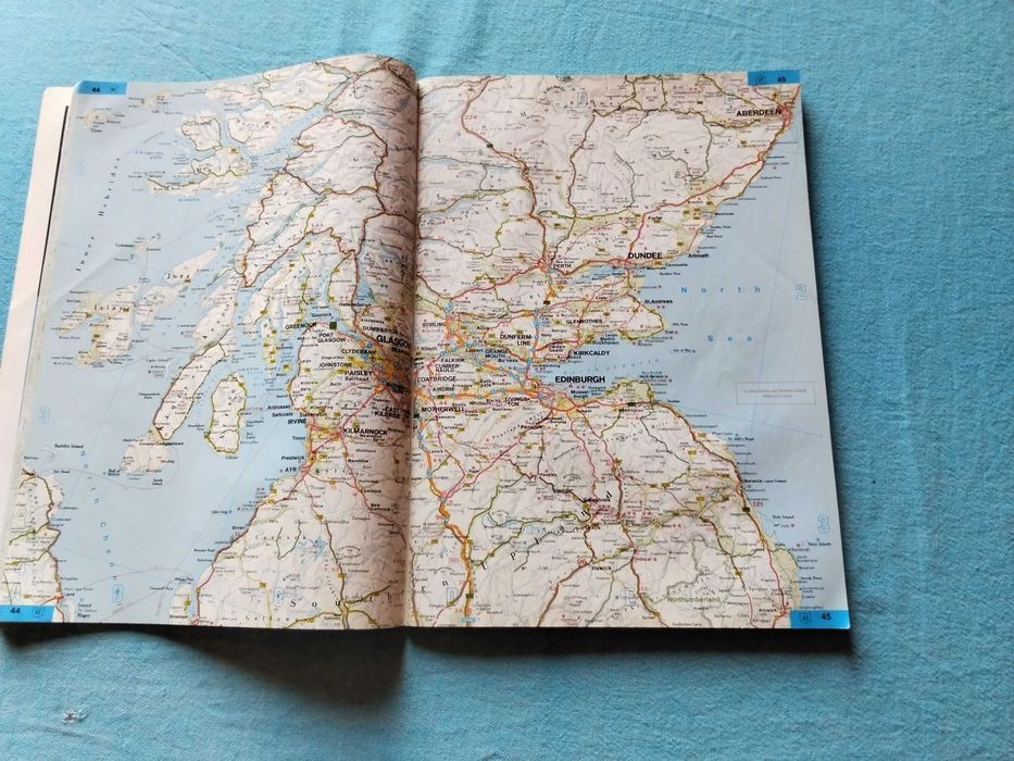 много ценна и пълна и подробна авто карта на цяла Европа, за пътуване