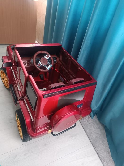 Продам детскую машинку