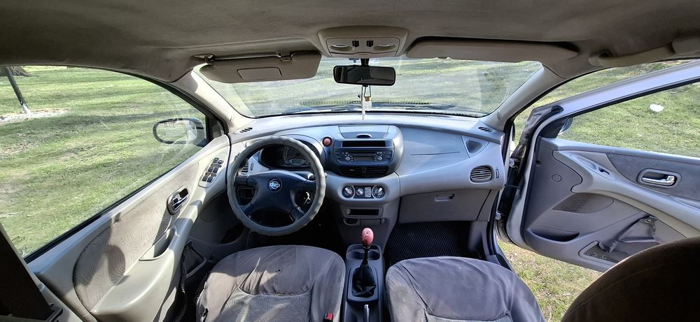 Продам Ниссан Альмера тино