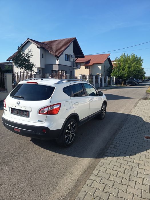 Nisan Qashqai 2012 de 1,5 .disel .Preț în euro