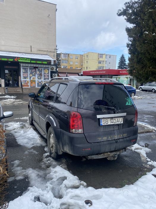 Utilitara Ssanyong Rexton