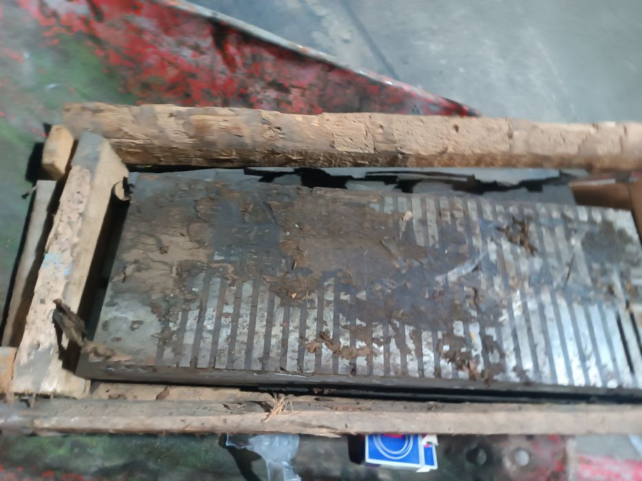 Продам   магнитный стол 56см/20см