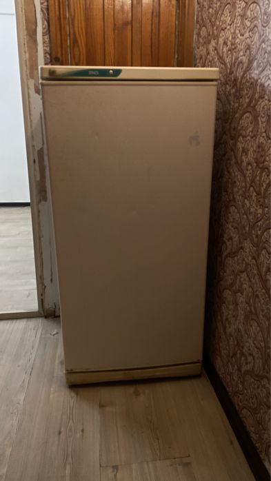Холодильник рабочий