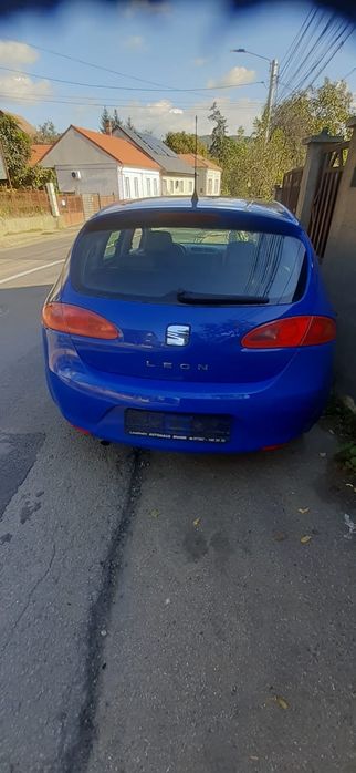 Seat Leon  1.6 MPI 102 cp benzina + gpl  (variante)