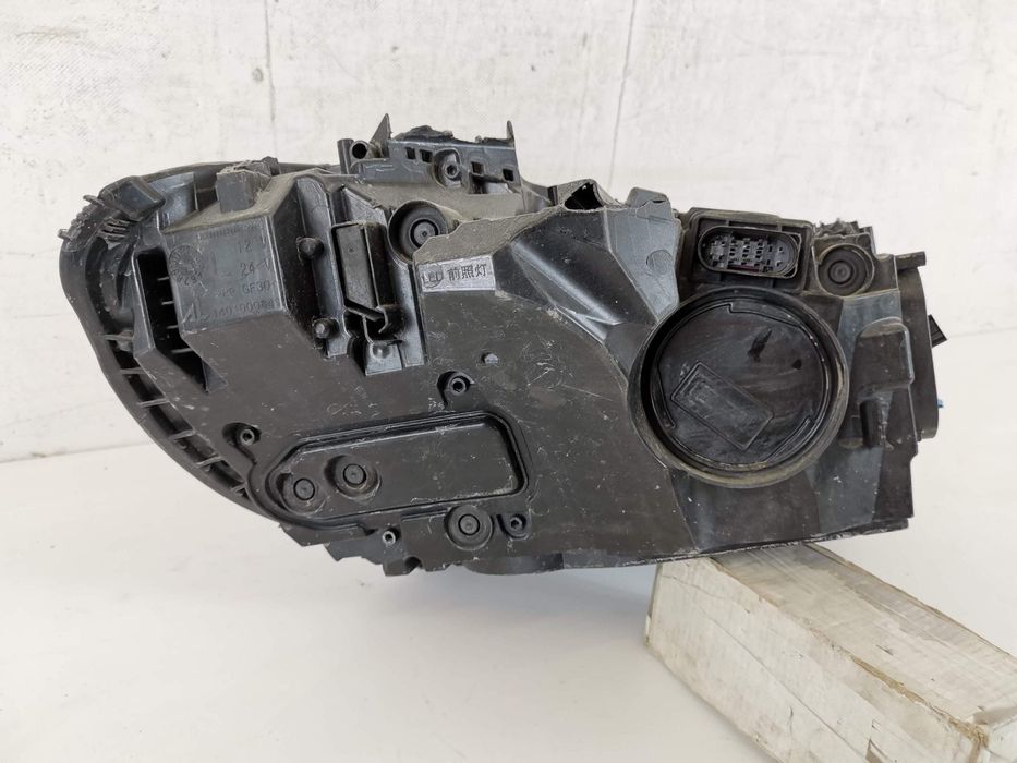 Фар Ляв Пълен Led Дигитален Светлинен Мерцедес-Бенц Ц-Клас / Mercedes-