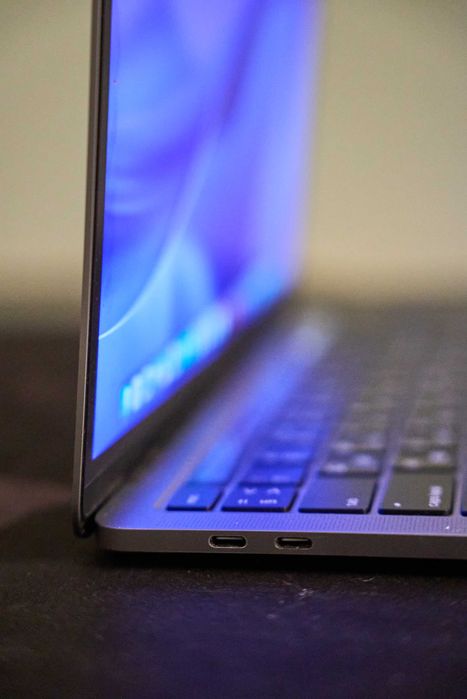 MacBook Pro 13 M1 / 8GB / 256GB / 2020 / 95% АКБ