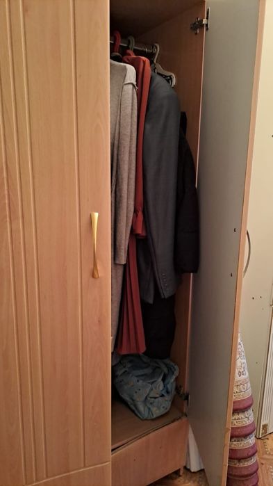 Продам шкаф в спальню прихожку