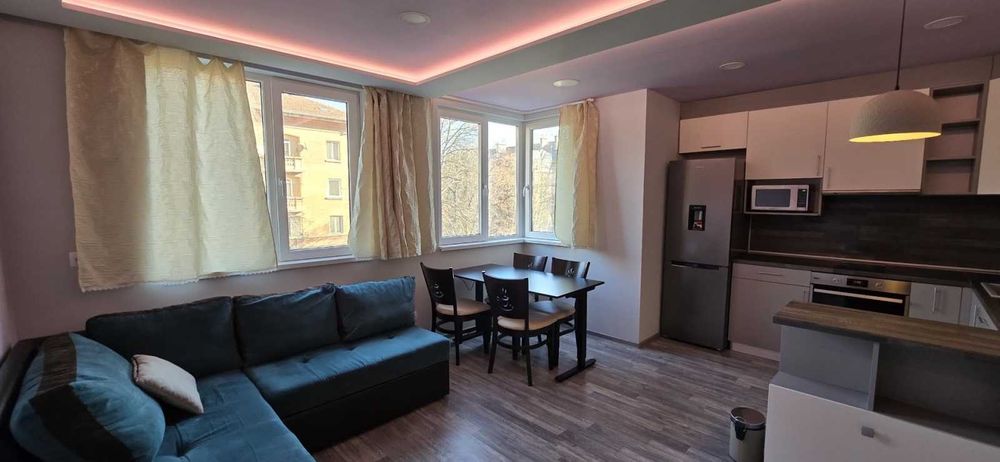 Продава се Двустаен апартамент в София, Красна поляна 1 - 69 кв.м за 2058 €/кв.м - Снимка #1