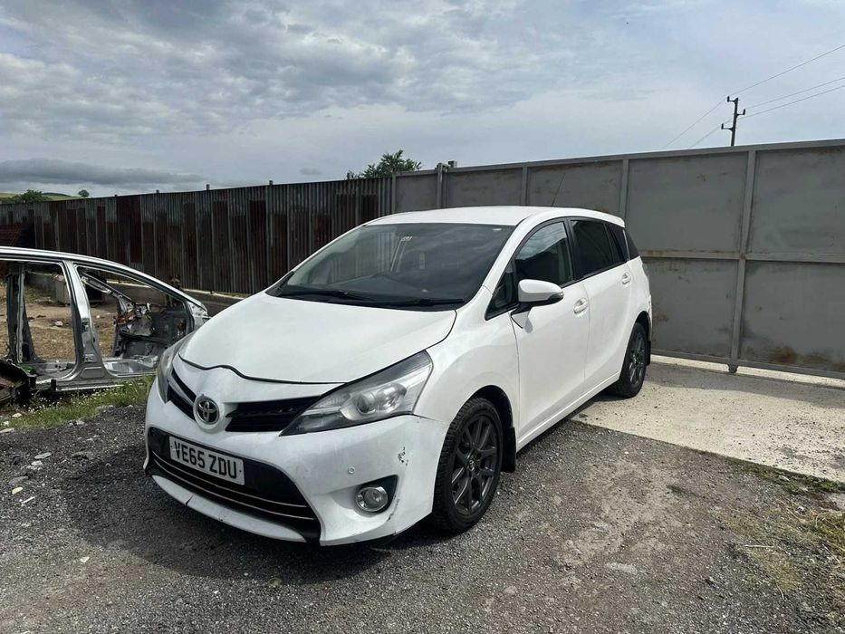 НА ЧАСТИ Toyota Verso 2015 г. 1.6 D-4D 112 к.с.