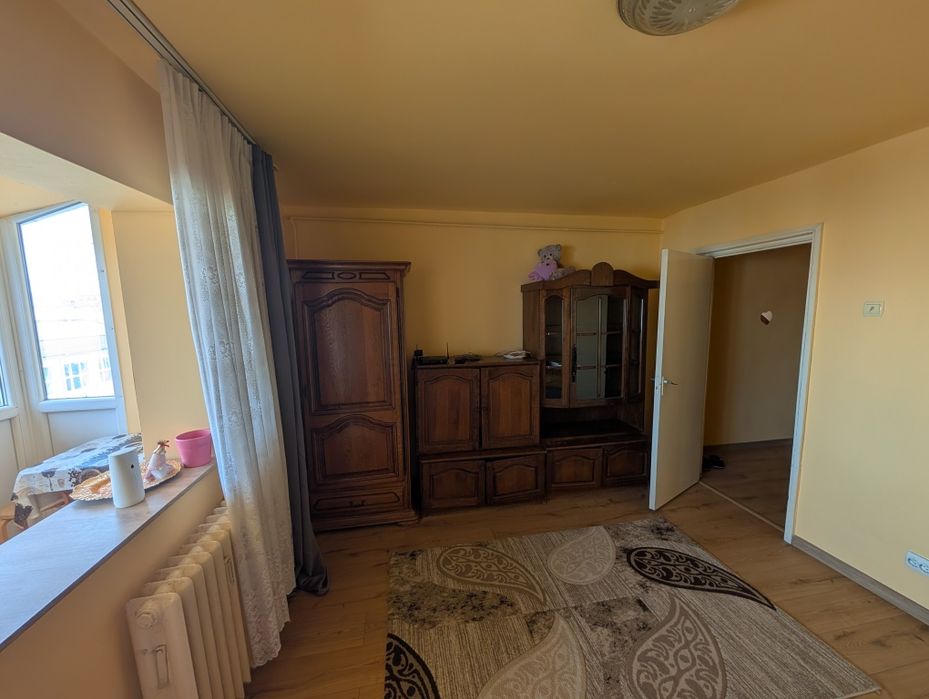 Inchiriez apartament cu 1 cameră