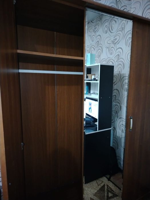 Продается шифоньер