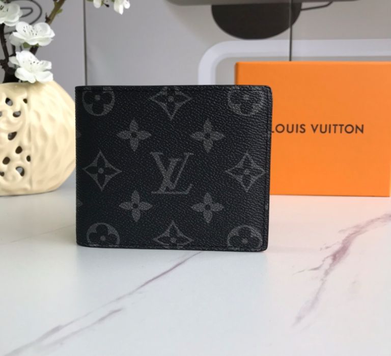 Portofel lv conditie perfecta