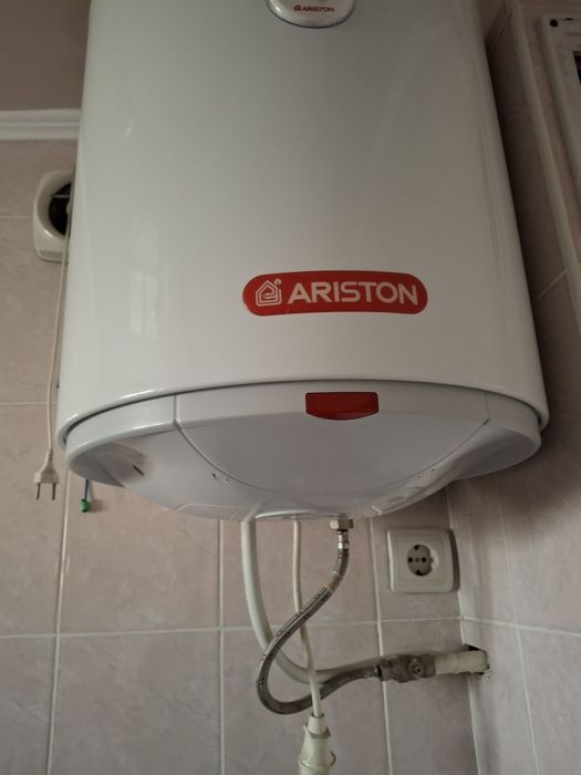 Продам Аристон не дорого