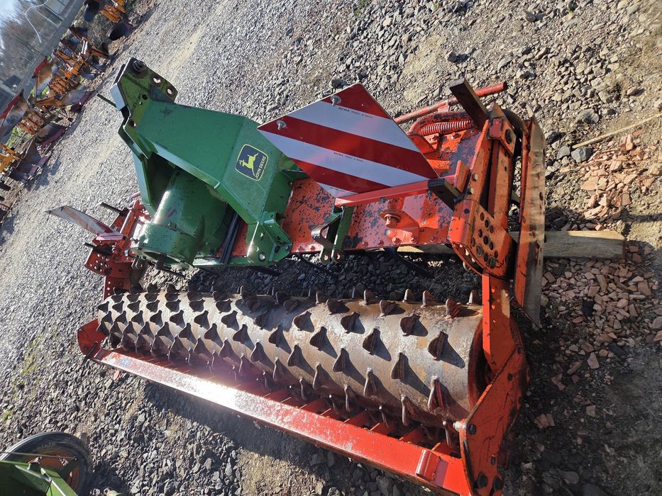 Freza Grapa Rotativa Kuhn HR 3002