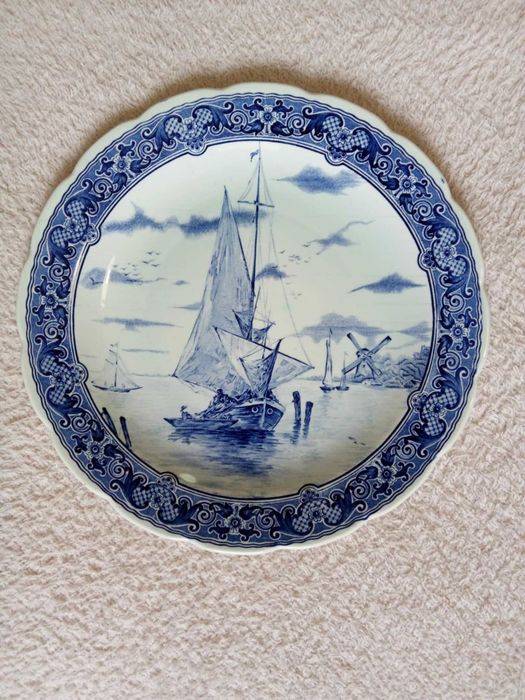 Чинии за стена на DELFT