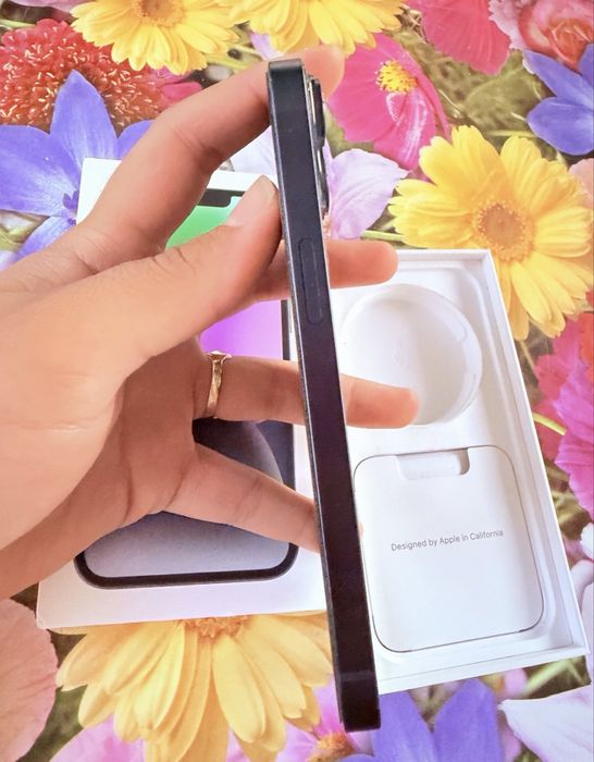 Продавам iPhone 14 128GB 84% продавам го щото купих нов заради това  телефона няма нито една забележка