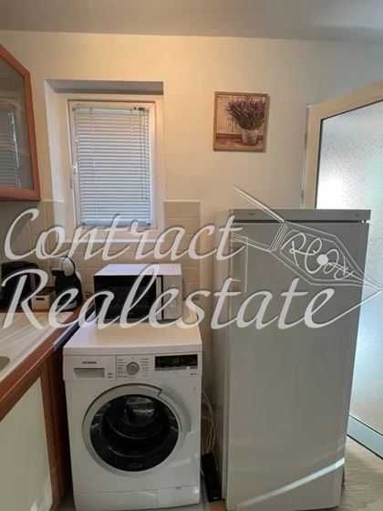 Дава се под наем Едностаен апартамент в Варна, Център - 30 кв.м за 328.95 € - Снимка #4